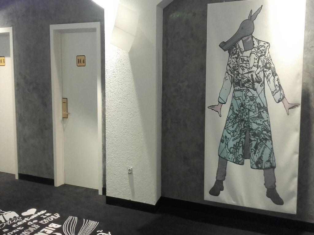 Hotel Tristar Ла-Лувьер Экстерьер фото