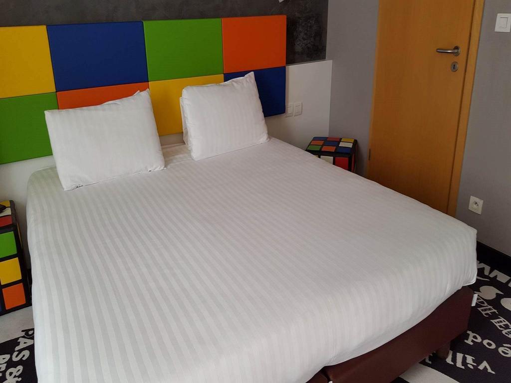 Hotel Tristar Ла-Лувьер Экстерьер фото